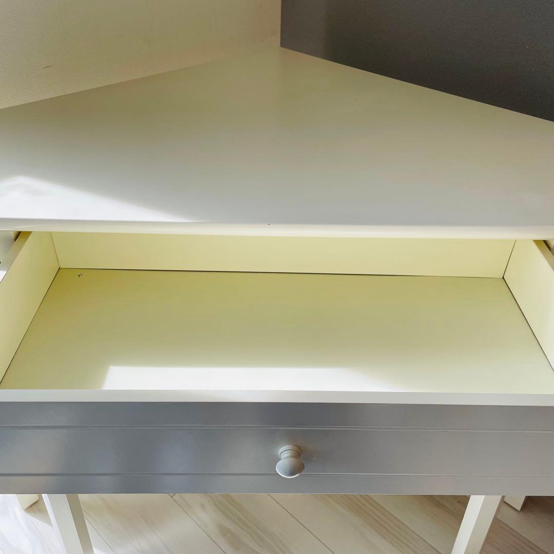 ホワイト コーナーデスク 引き出し付き　飾り台　北欧スタイル