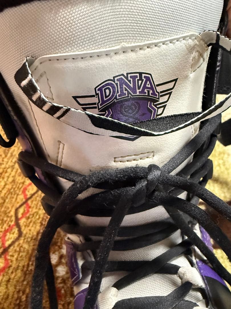 スノーボード deeluxe DNA pro