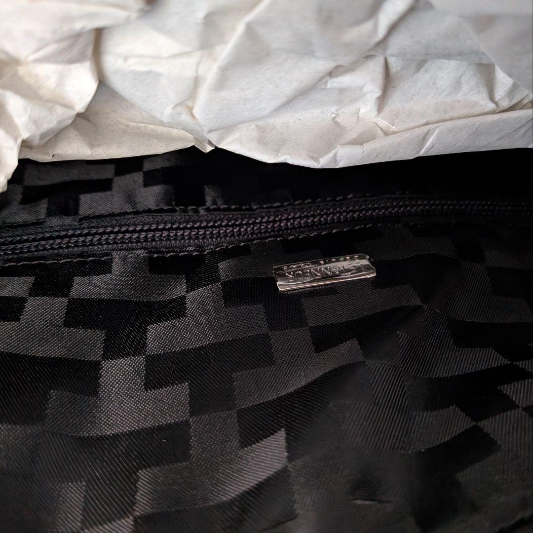 【新品未使用】LE TANNEUR ルタヌア ブラック ボストンバッグ