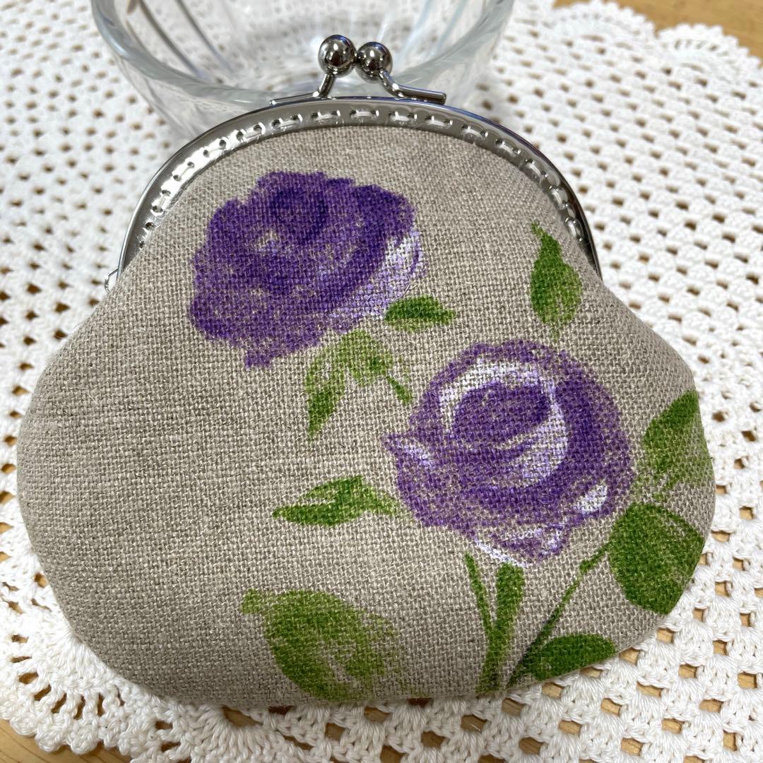 ◆専用ページ　すみれ刺繍タペストリーと がま口3点