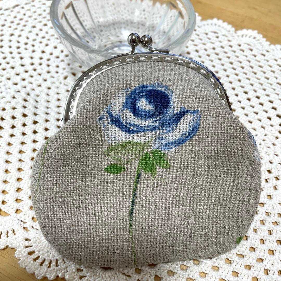 ◆専用ページ　すみれ刺繍タペストリーと がま口3点