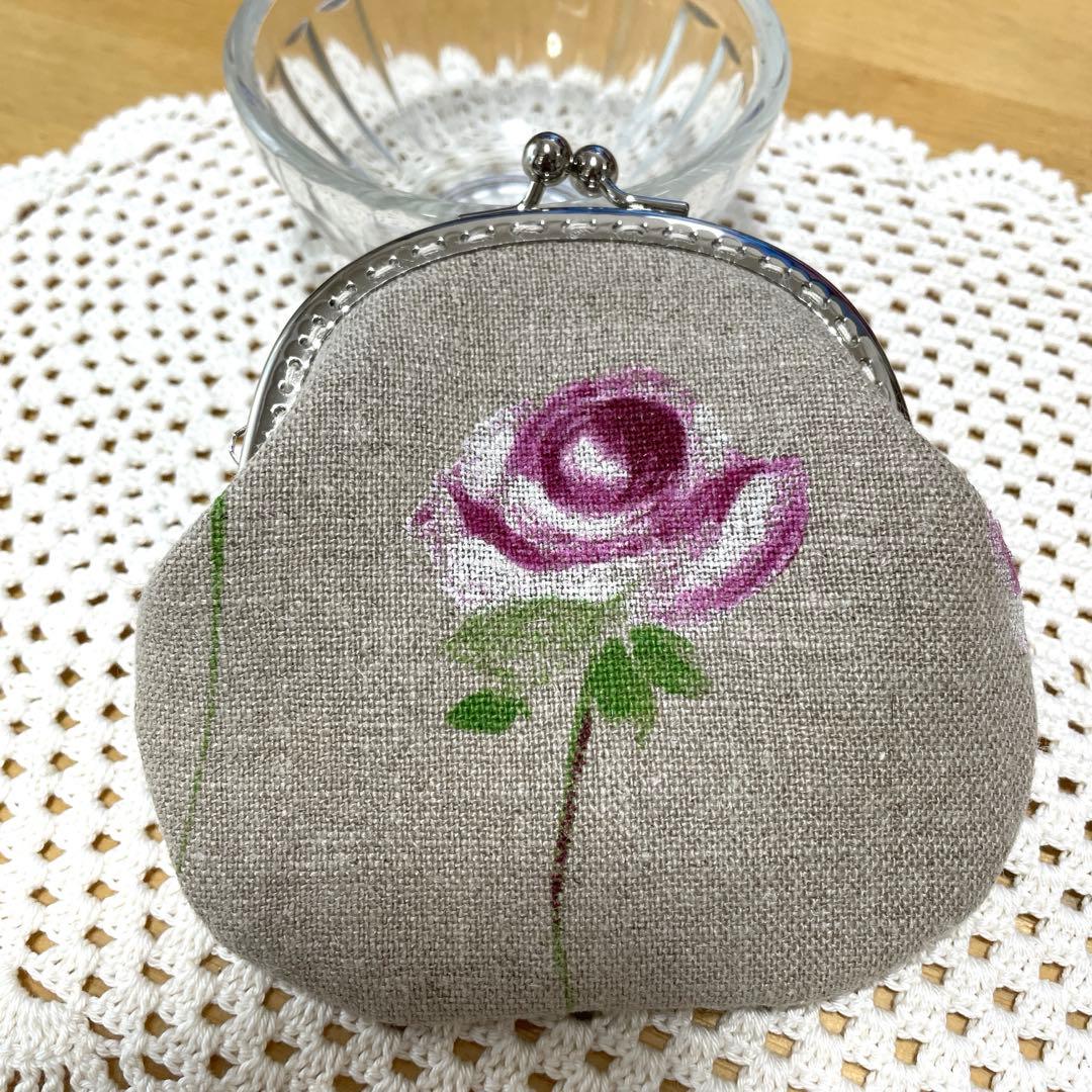 ◆専用ページ　すみれ刺繍タペストリーと がま口3点