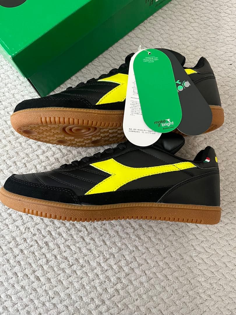 ビ*オ様 diadora サッカーシューズ 靴　スニーカー　インドア　バッジョ