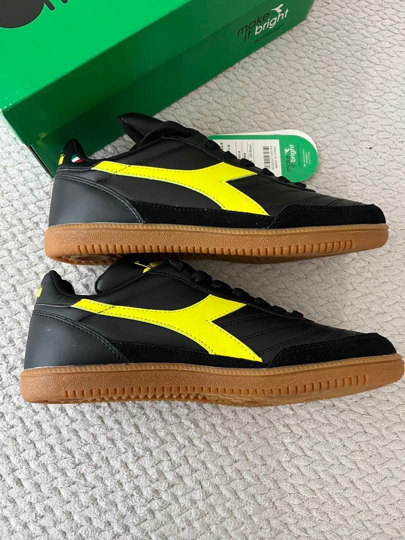 ビ*オ様 diadora サッカーシューズ 靴　スニーカー　インドア　バッジョ