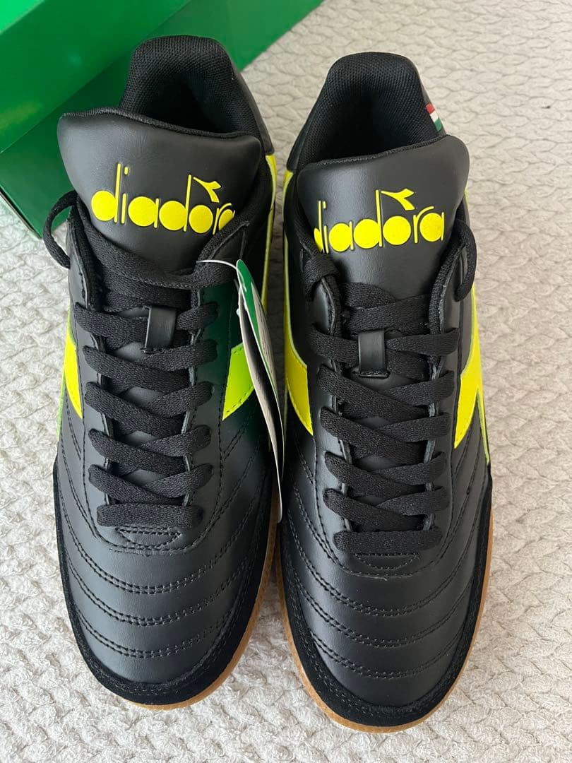 ビ*オ様 diadora サッカーシューズ 靴　スニーカー　インドア　バッジョ