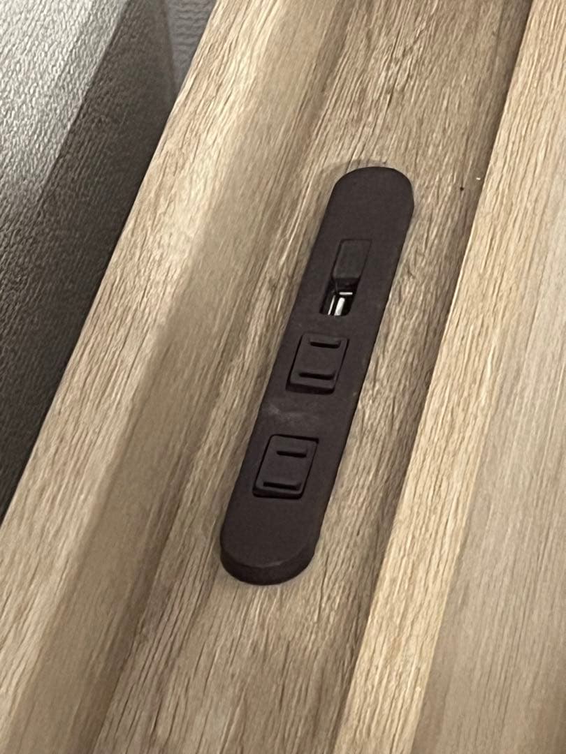 引き取り限定　セミダブル ベッドフレーム　木製　熊本