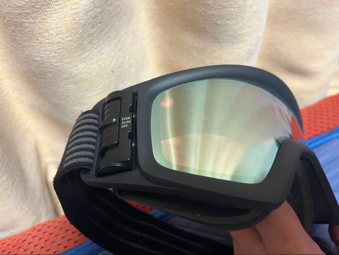 SWANS (スワンズ) スノーゴーグル マイクロターボファン付、ケース付