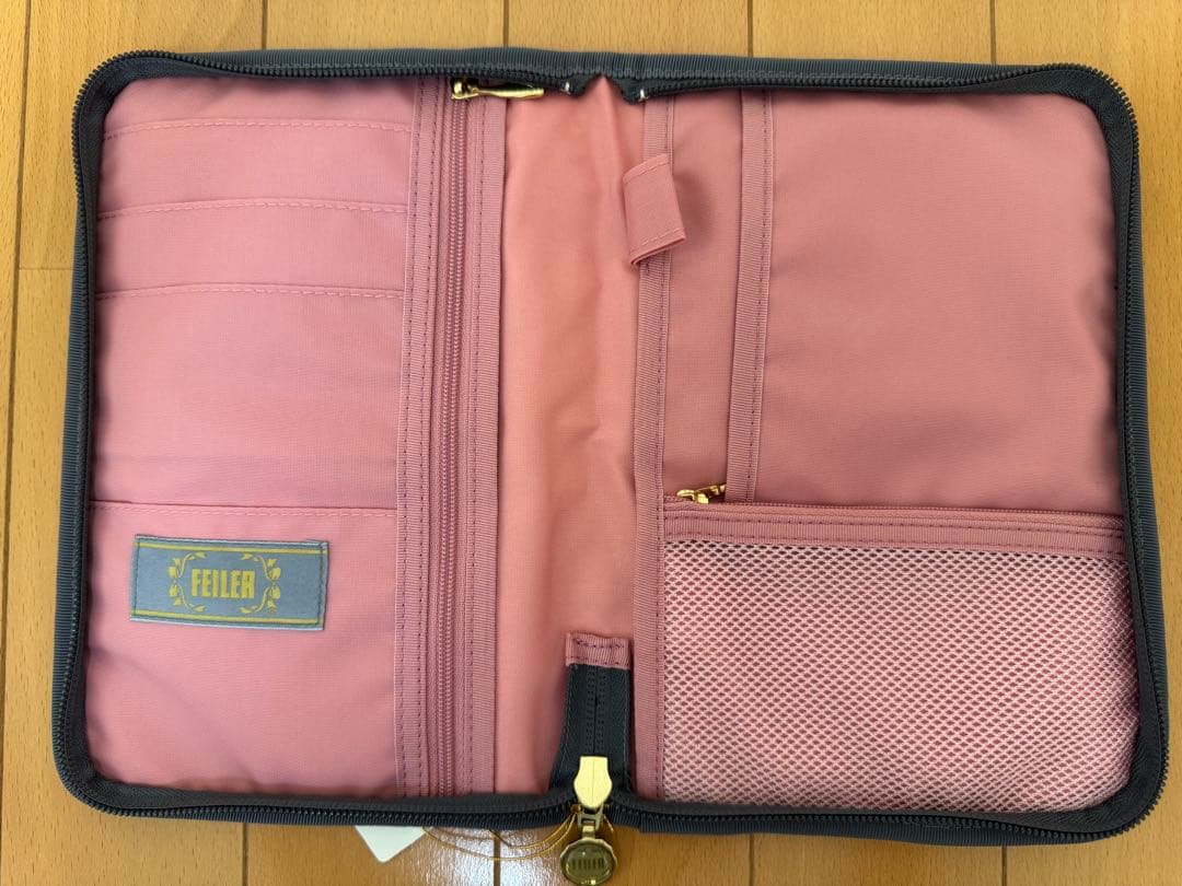 【未使用】FEILER フェイラー ハイジ　グレー マルチケース 　母子手帳入れ
