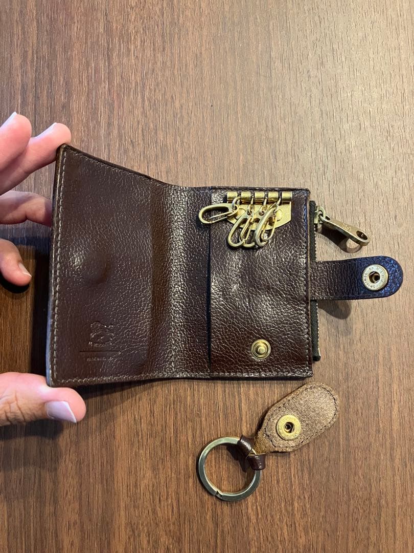 IL BISONTE イルビゾンテ キーケース パース ダークブラウン