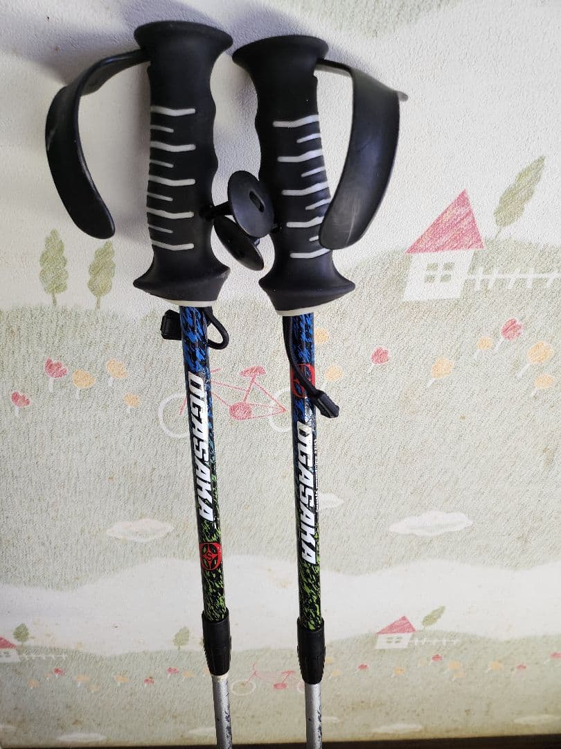 スキー板 １６０センチ ストック ストラップなし(長さ調節可)