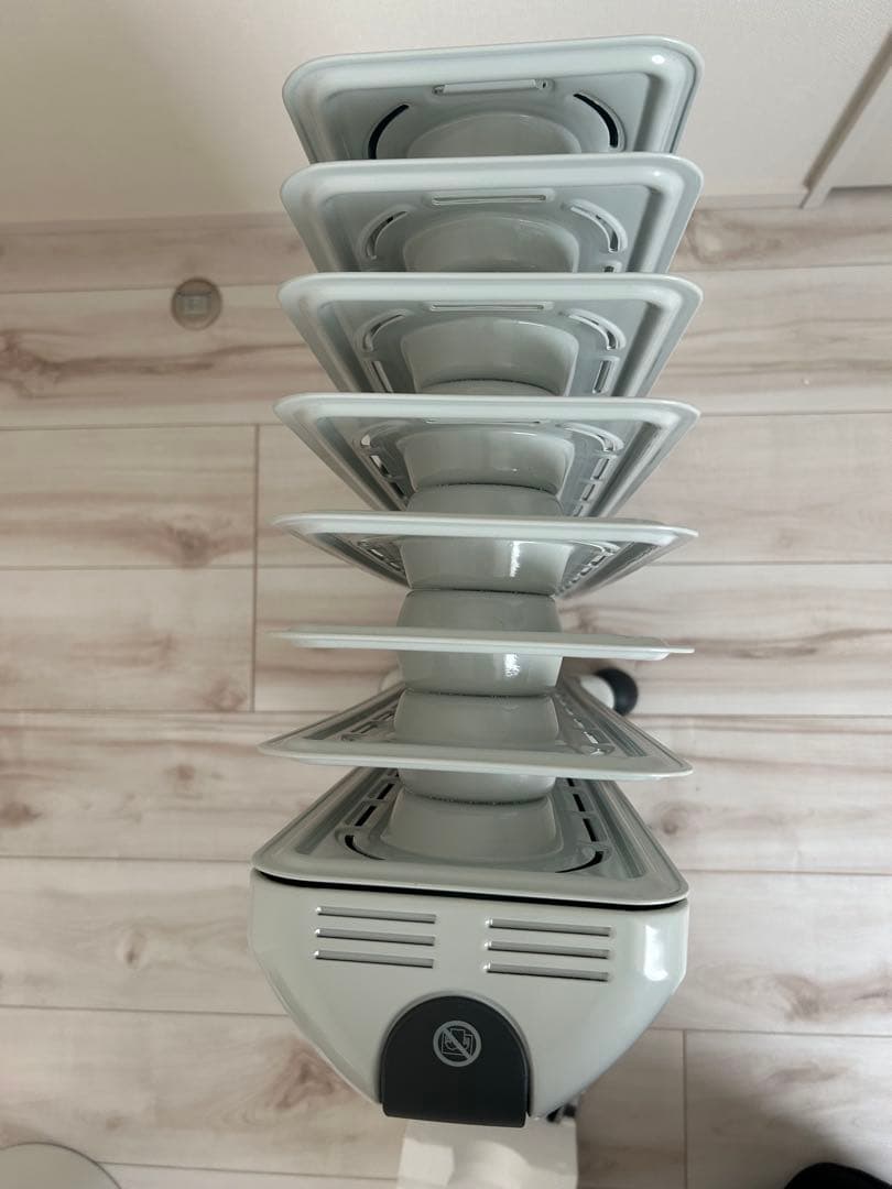 【極美品】デロンギ　オイルヒーター　HJ0812