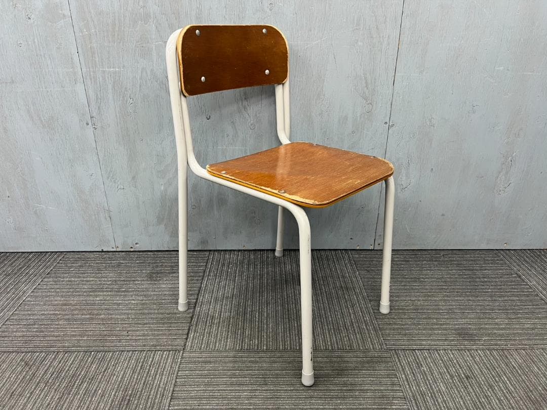 512◆格安配送地域あり◆ホウトク製◆学童机・椅子4組(旧JIS2号)学校学習塾