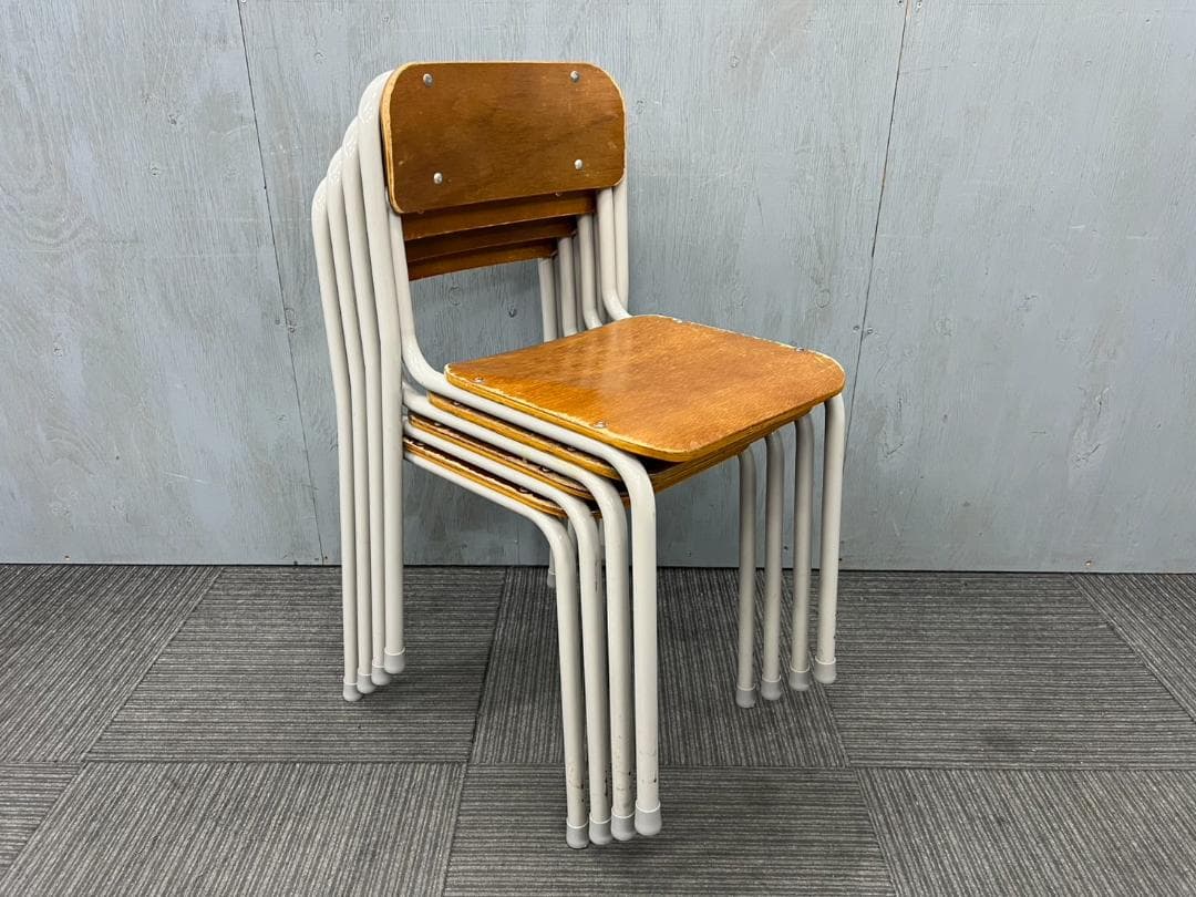 512◆格安配送地域あり◆ホウトク製◆学童机・椅子4組(旧JIS2号)学校学習塾