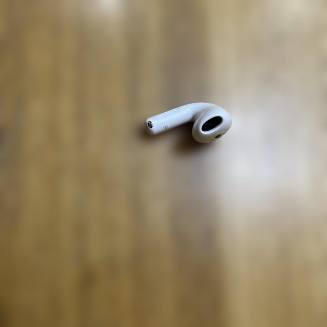 AirPods本体 YUSEIS刻印