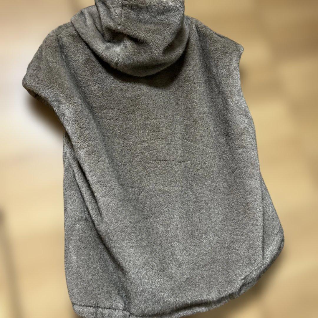 B.C STOCK フード付ミンク調ベスト