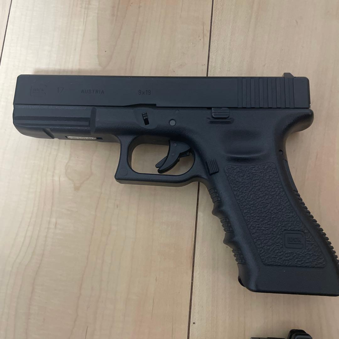 東京マルイ　Glock 17 gen3ハンドガン マガジン　　専用ホルスター付き