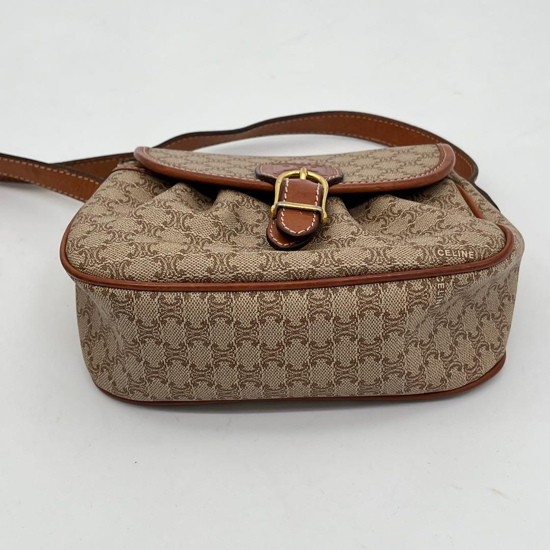 【美品】CELINE ショルダーバッグ 斜めがけ ホワイトマカダム柄 トリオンフ