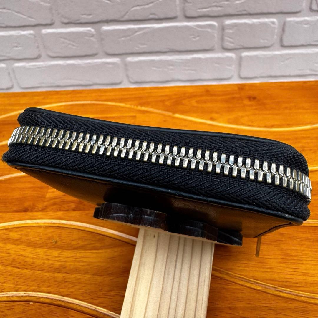 【人気モデル】ベルルッティ イタウバスクエア スクリットレザー ジップウォレット