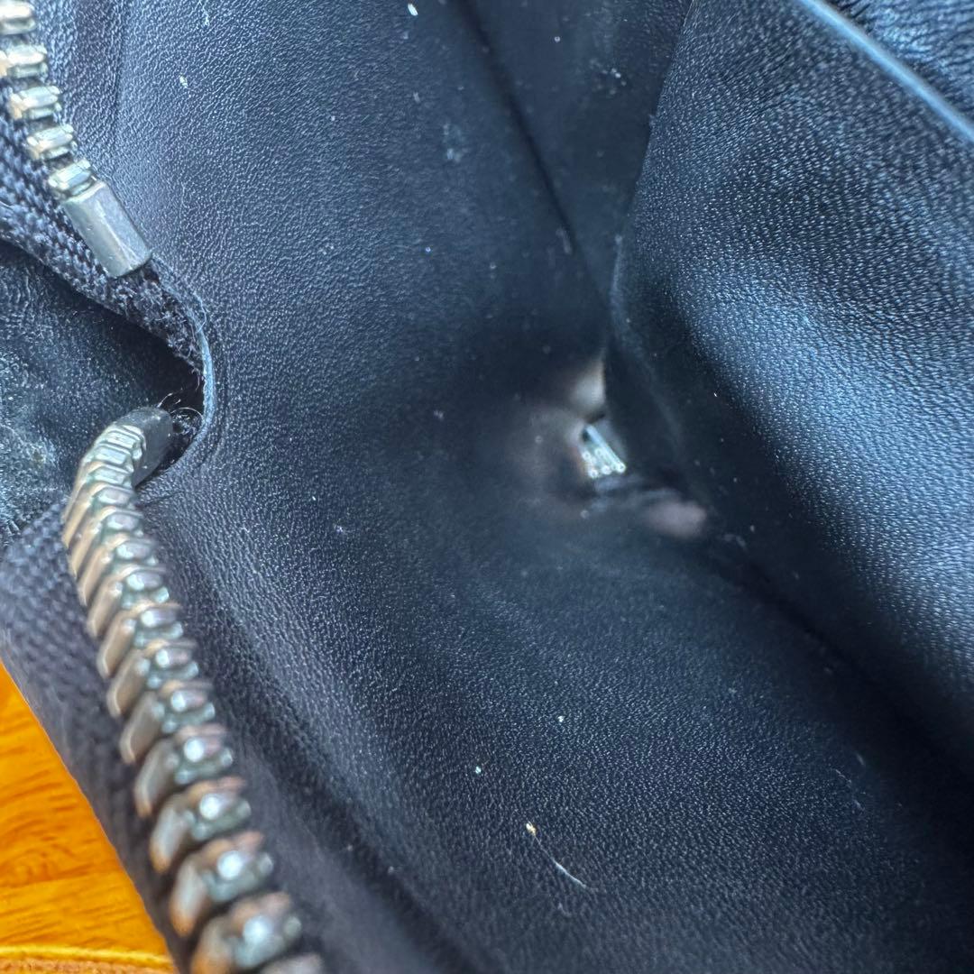 【人気モデル】ベルルッティ イタウバスクエア スクリットレザー ジップウォレット