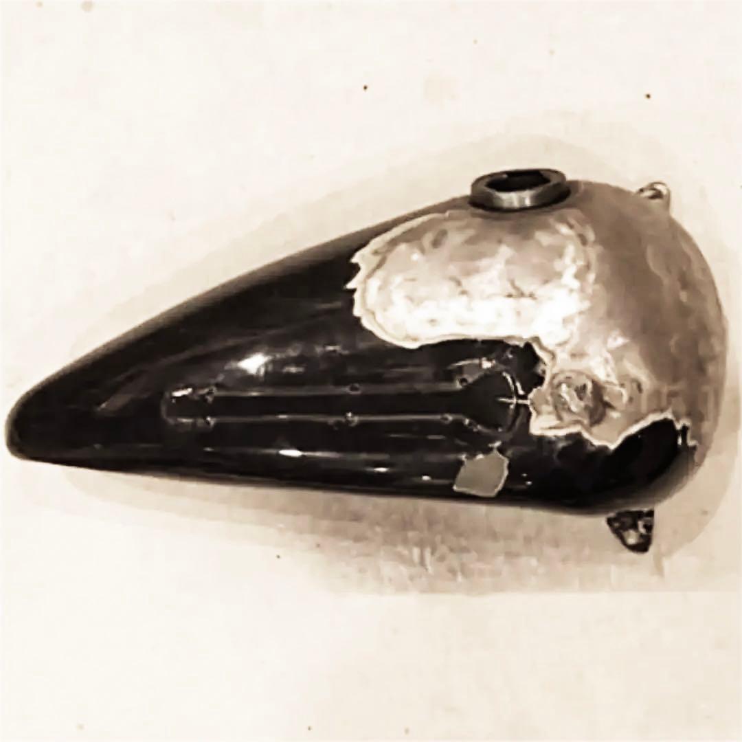 ハーレーダビッドソン　パンヘッド　48年　タンク　右