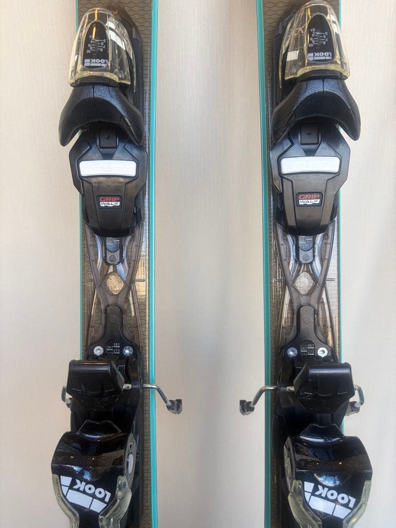 売*！様 ROSSIGNOLスキーセットブーツスキー板ポールロシニョールレディー