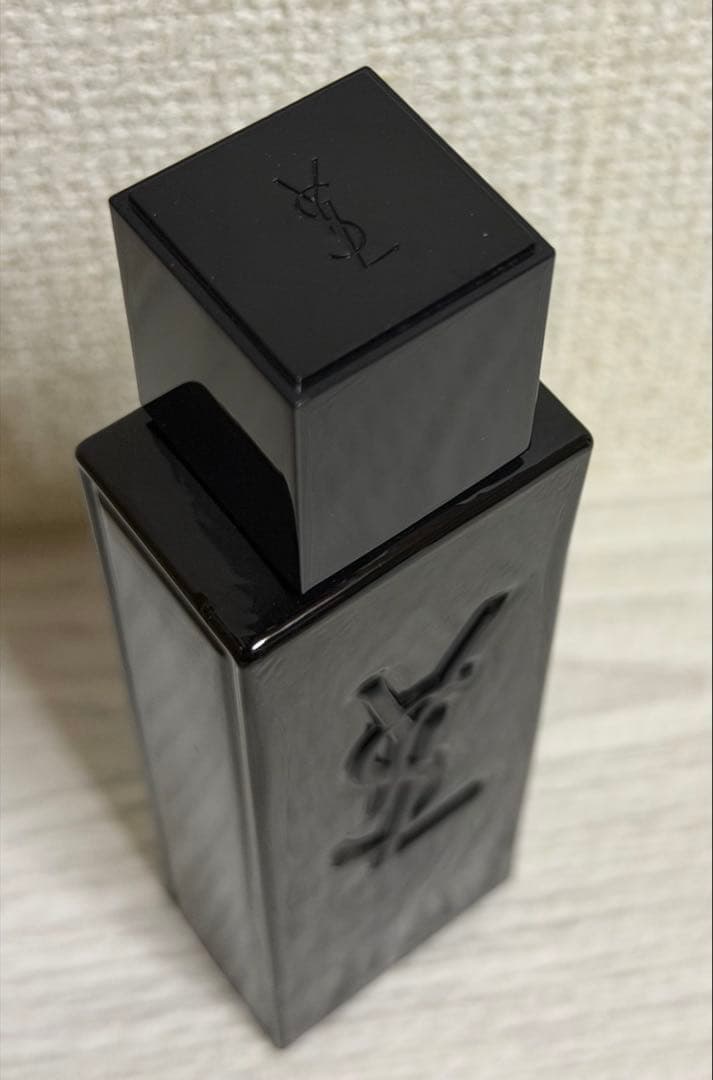 イブサンローラン マイセルフ YVES SAINT LAURENT MYSLF