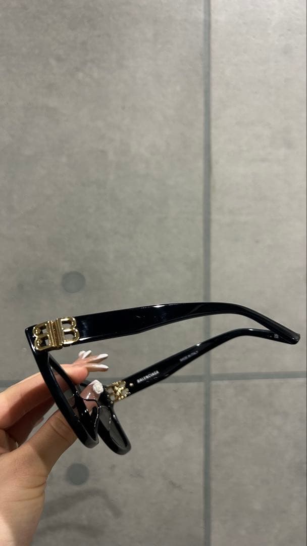 大丸札幌　BALENCIAGA 購入ブラック サングラス ケース付き