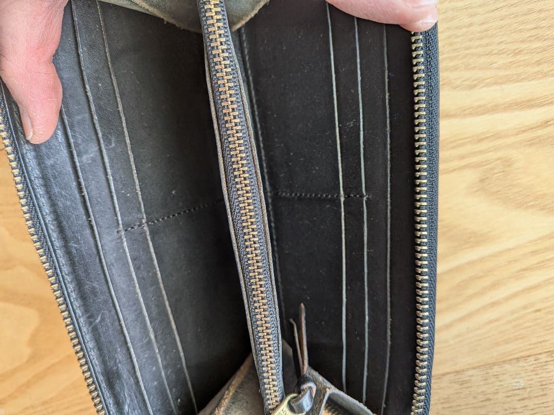 ryu長財布 ブラウン系 タッセル付き