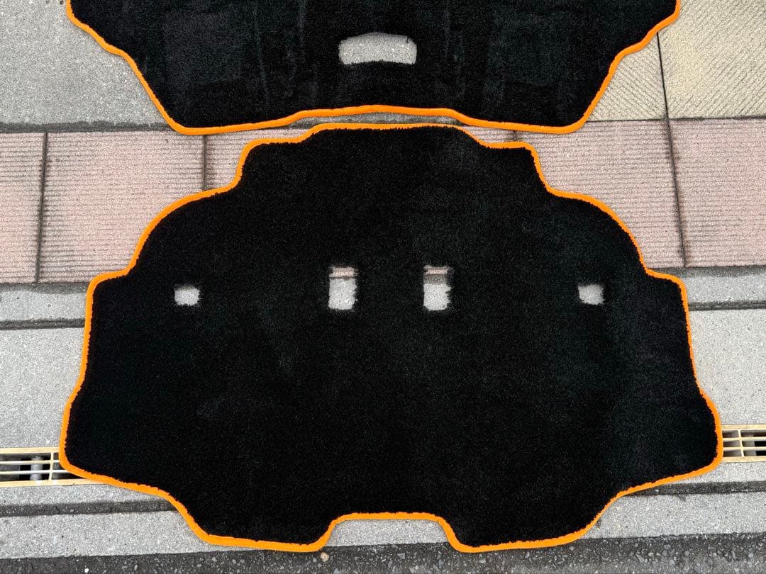 【シエンタ　170‼️】　クラッツィオ　カスタムオーダーフロアマット　おまけ付き‼️