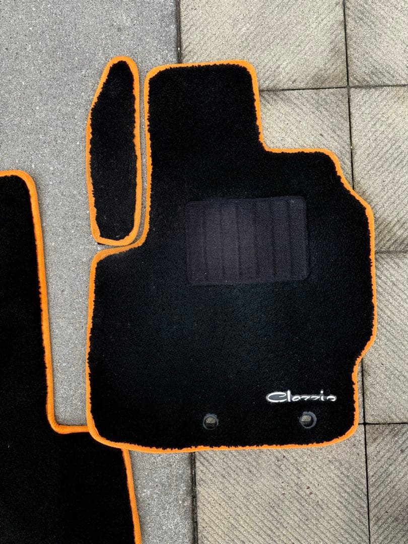 【シエンタ　170‼️】　クラッツィオ　カスタムオーダーフロアマット　おまけ付き‼️