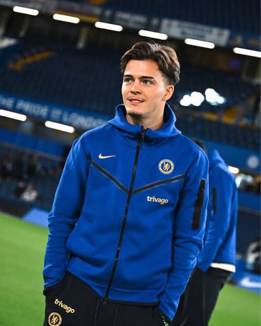 NIKE チェルシー　テックフリース パーカー