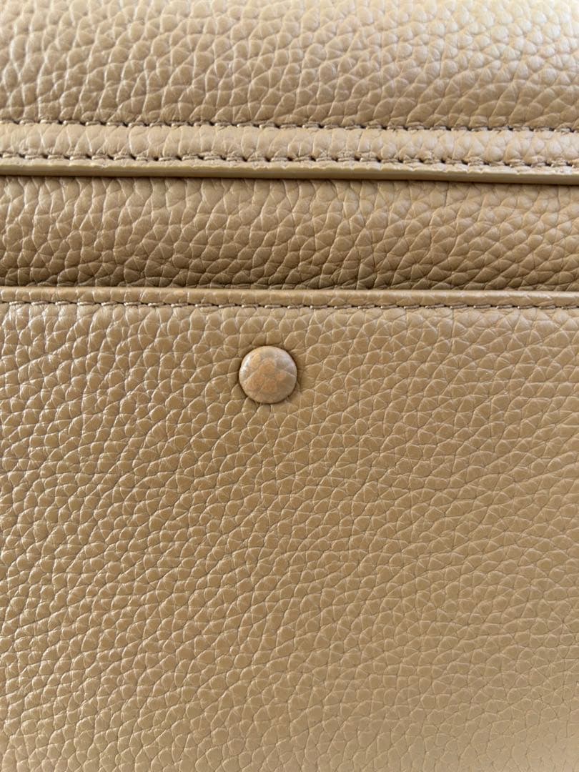 VASIC ブラウンレザー ショルダーバッグ