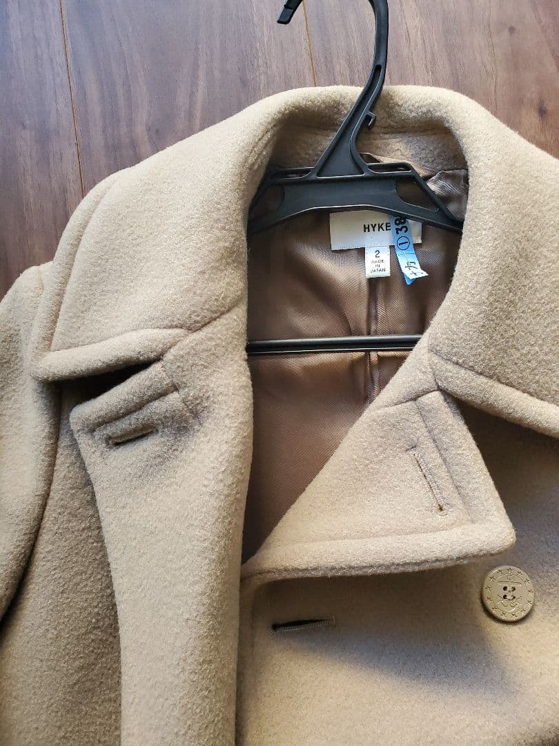 年始【最終値下げ】美品　hykeのロングコートです。