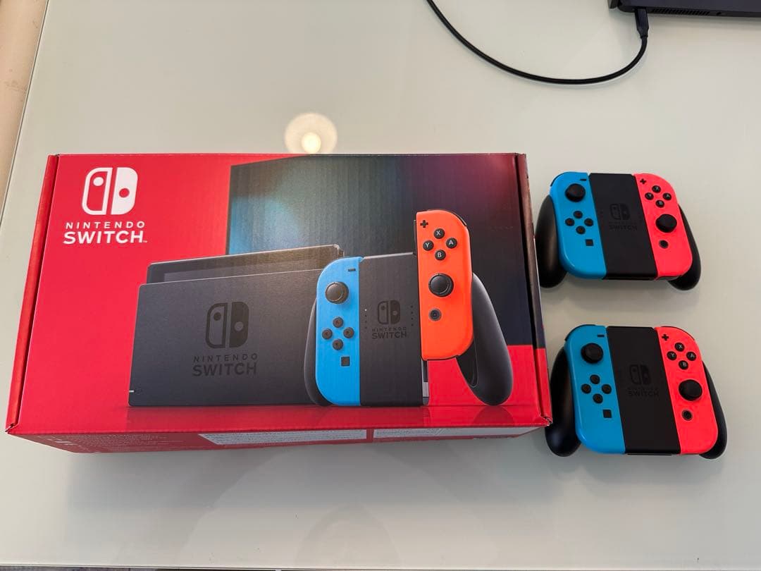 Nintendo Switch 別売りJoy-Con／ハードケース付