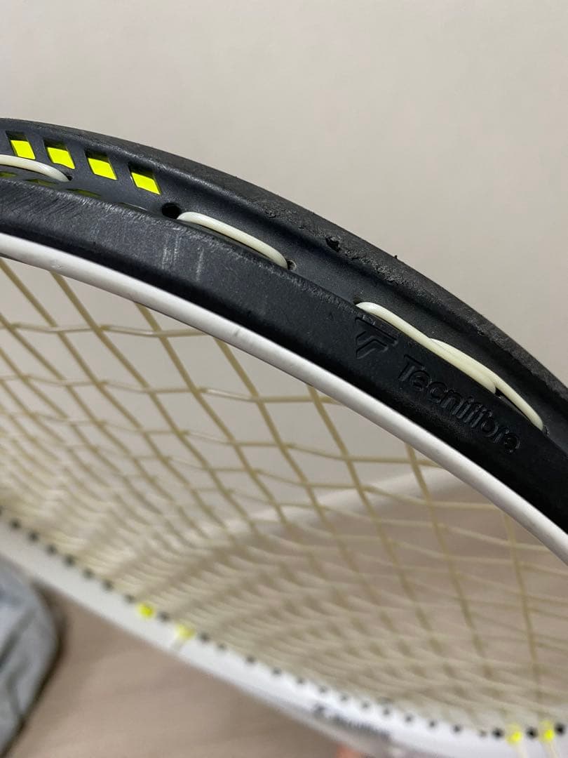 テクニファイバー ラケット