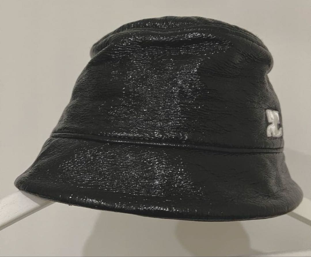 Courreges クレージュ 黒 エナメル バケットハット ML