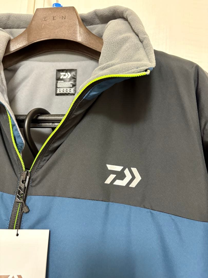 新品未使用　ダイワ 防寒 ウォームアップスーツ DI-52009 2XL