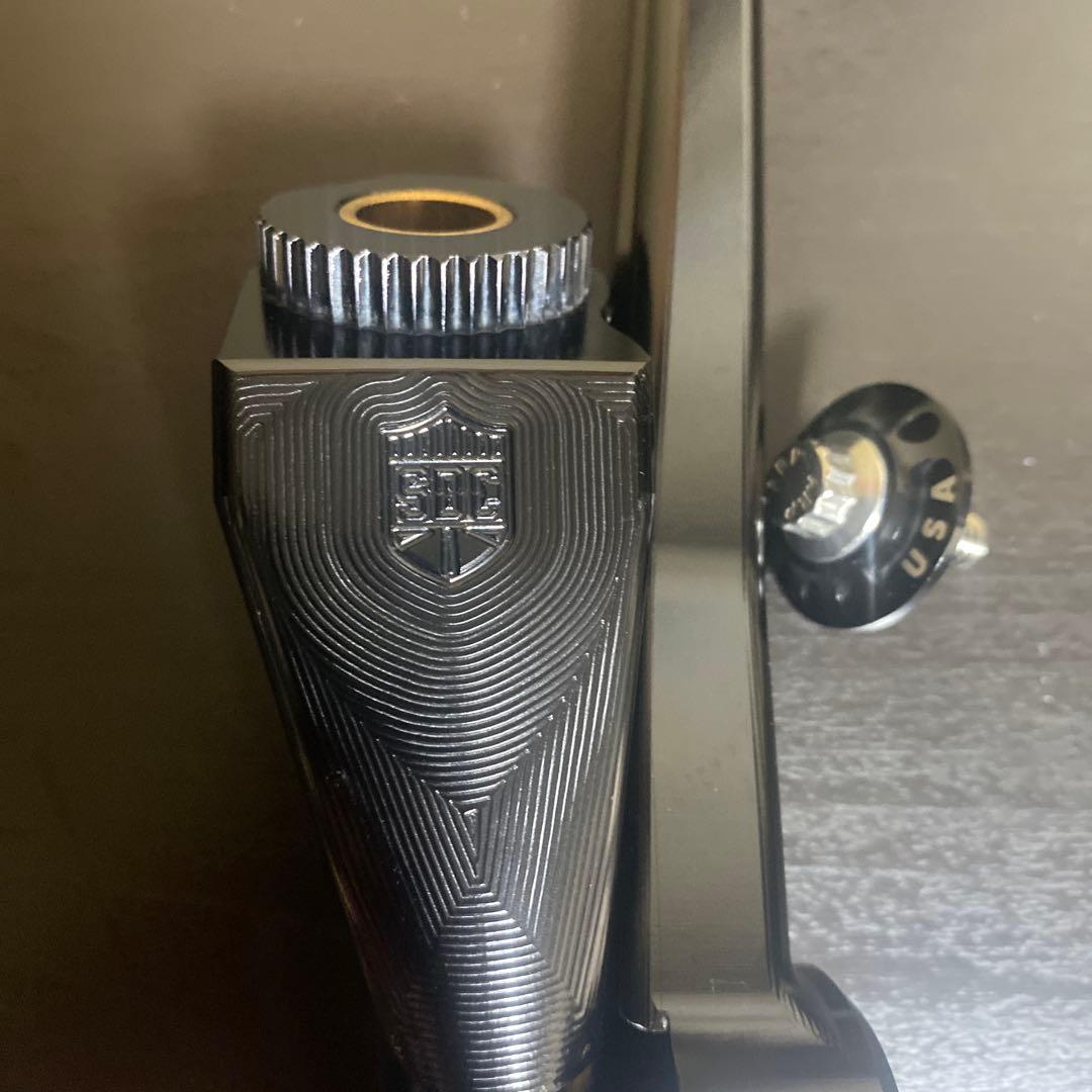 サンディエゴカスタムズ　ブレーキアーム ソフテイル用