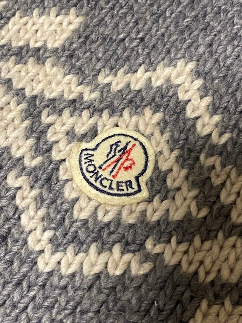 モンクレール　グレー 雪の結晶模様 マフラー　正規品