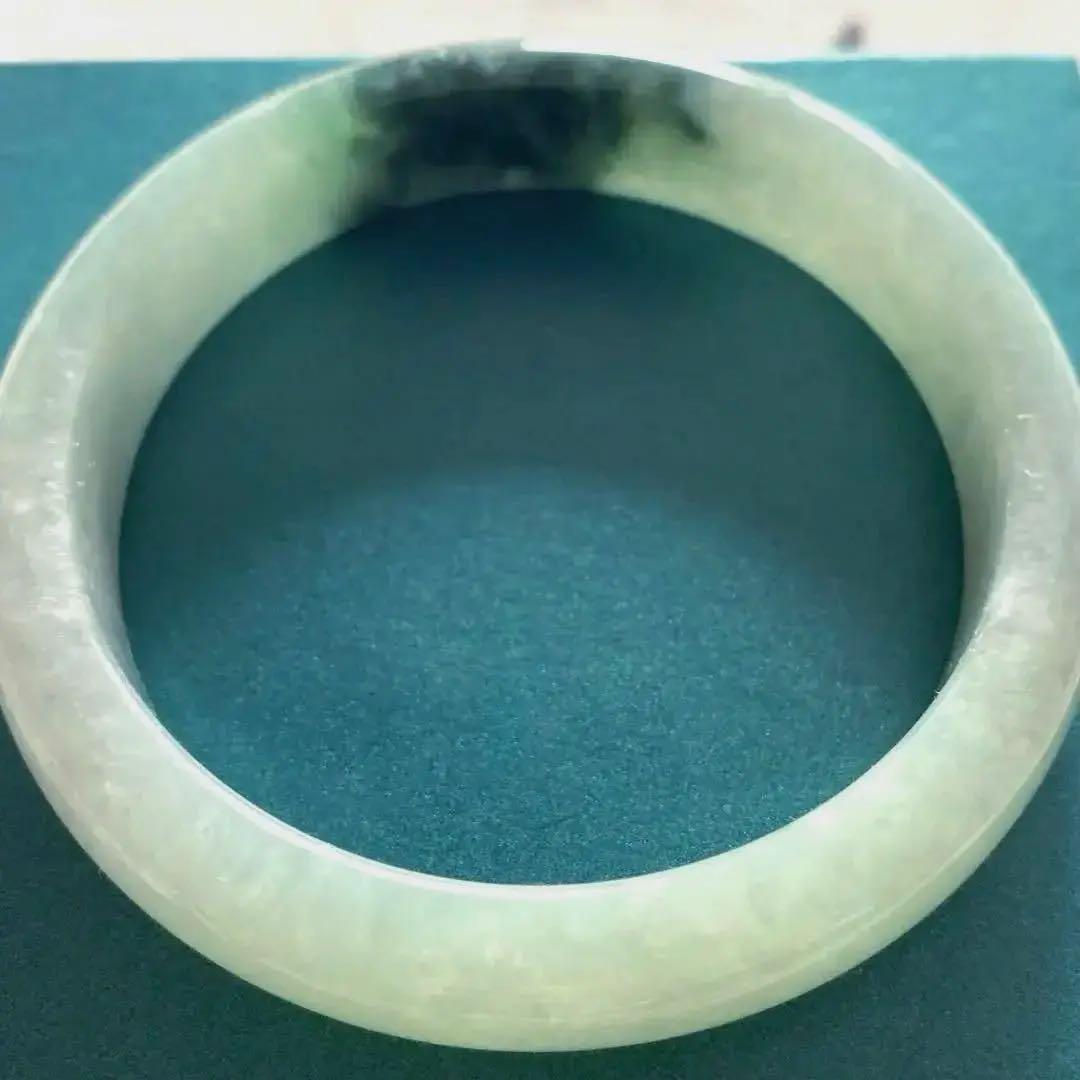 （赤字処分）ミャンマー産 飘花A貨 翡翠バングル本翡翠保証 鑑定書付き‼️