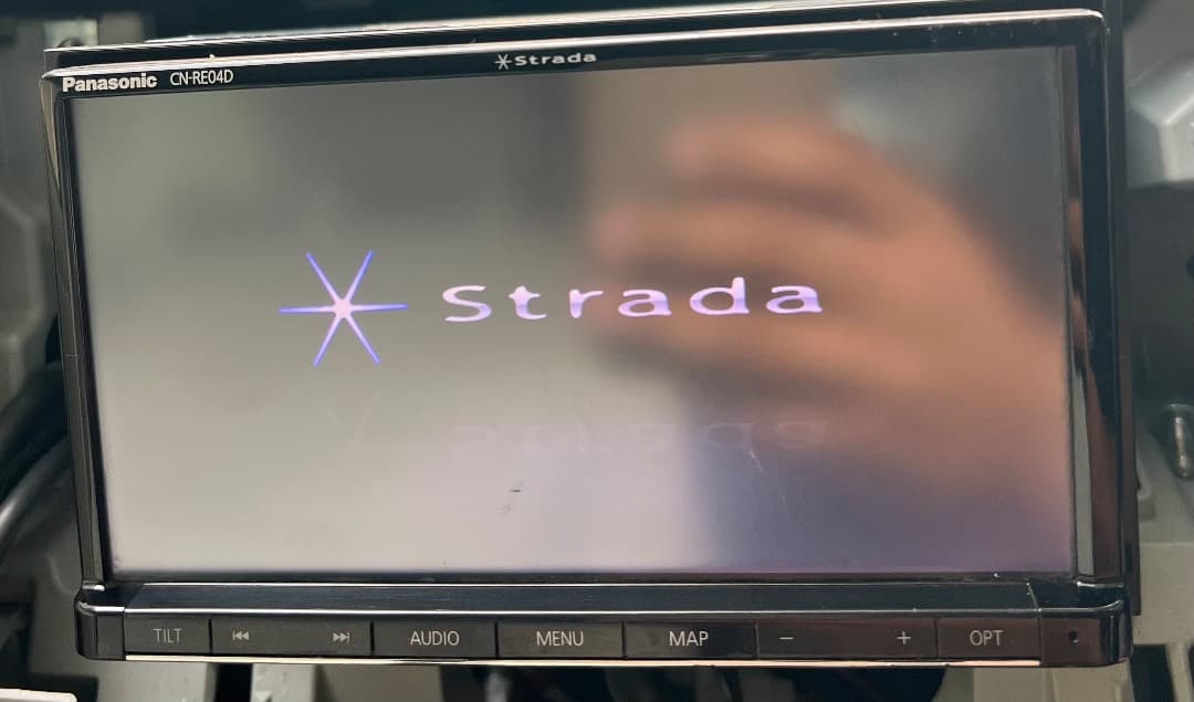 パナソニック CN-RE04D ナビゲーション フルセグ。地図データ2017年。
