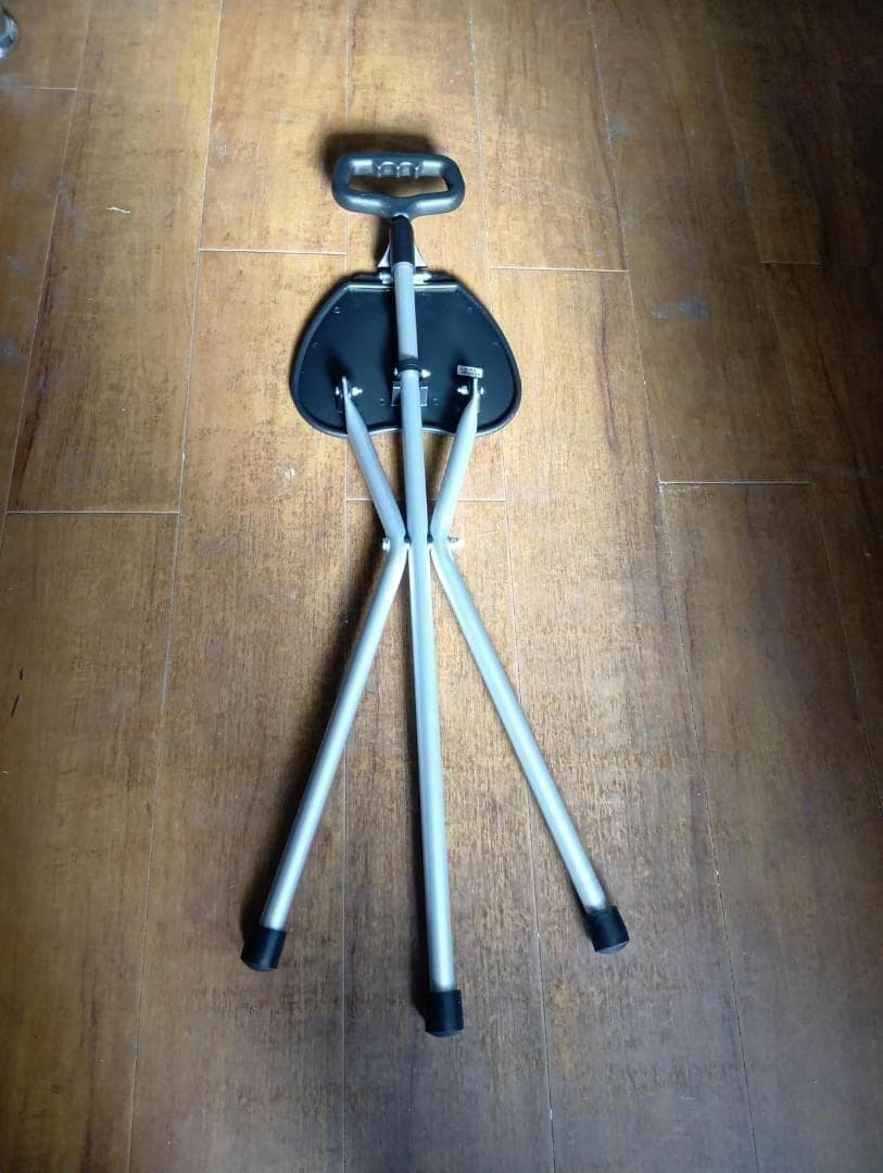 Aイーサプライ ステッキチェア 折りたたみ 軽量 870g アルミ製 三脚 イス