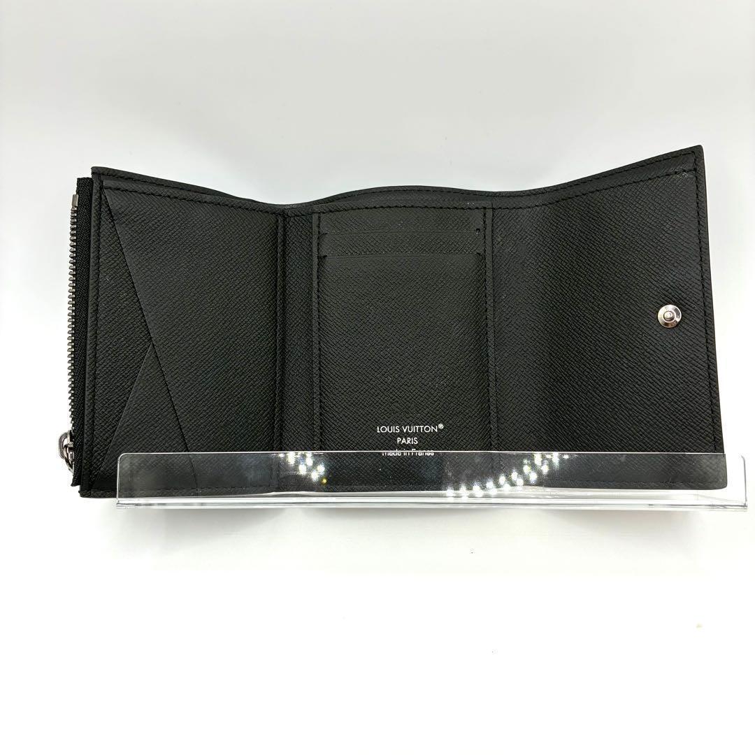 ルイヴィトン 財布 モノグラム エクリプス ヴィクターウォレット