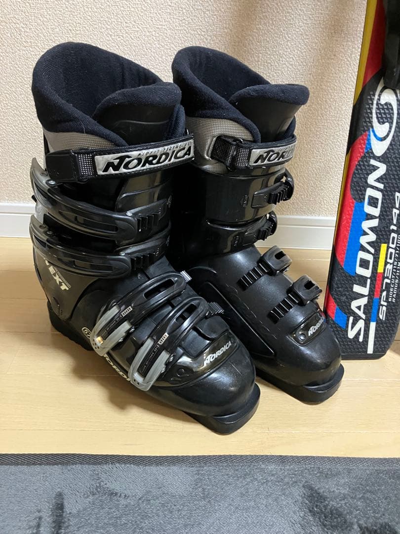 SALOMON スキーセット　スキー板144㎝
