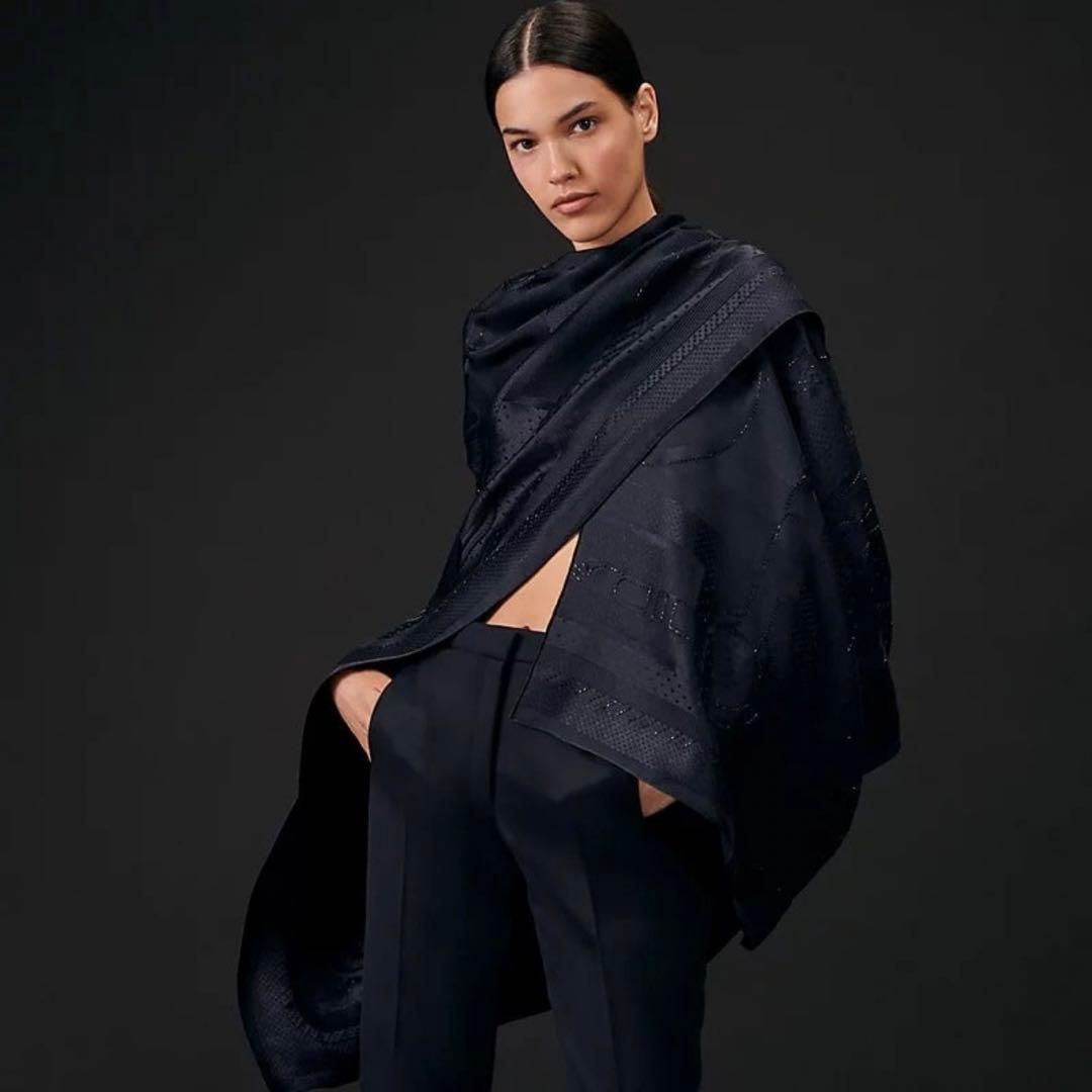 定価83万★未使用保管品★23ss★エルメス★コーチング・ペルル★シルクポンチョ