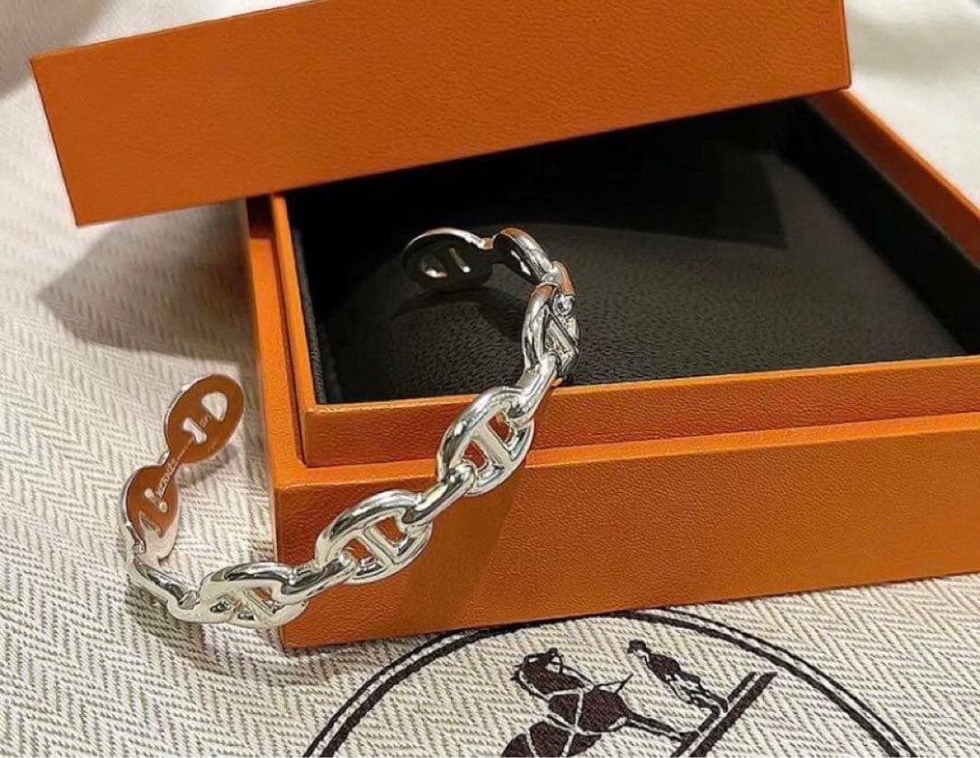 エルメス　アンシェネ　バングル