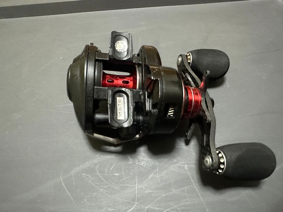 アブガルシア　レボエムジーエクストリーム　mgextreme右巻き 限定モデル