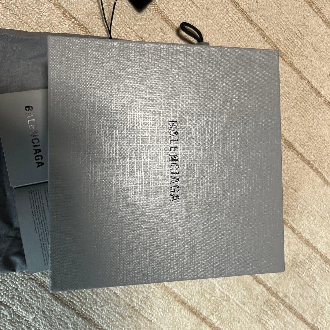 バレンシアガ ニット帽 黒