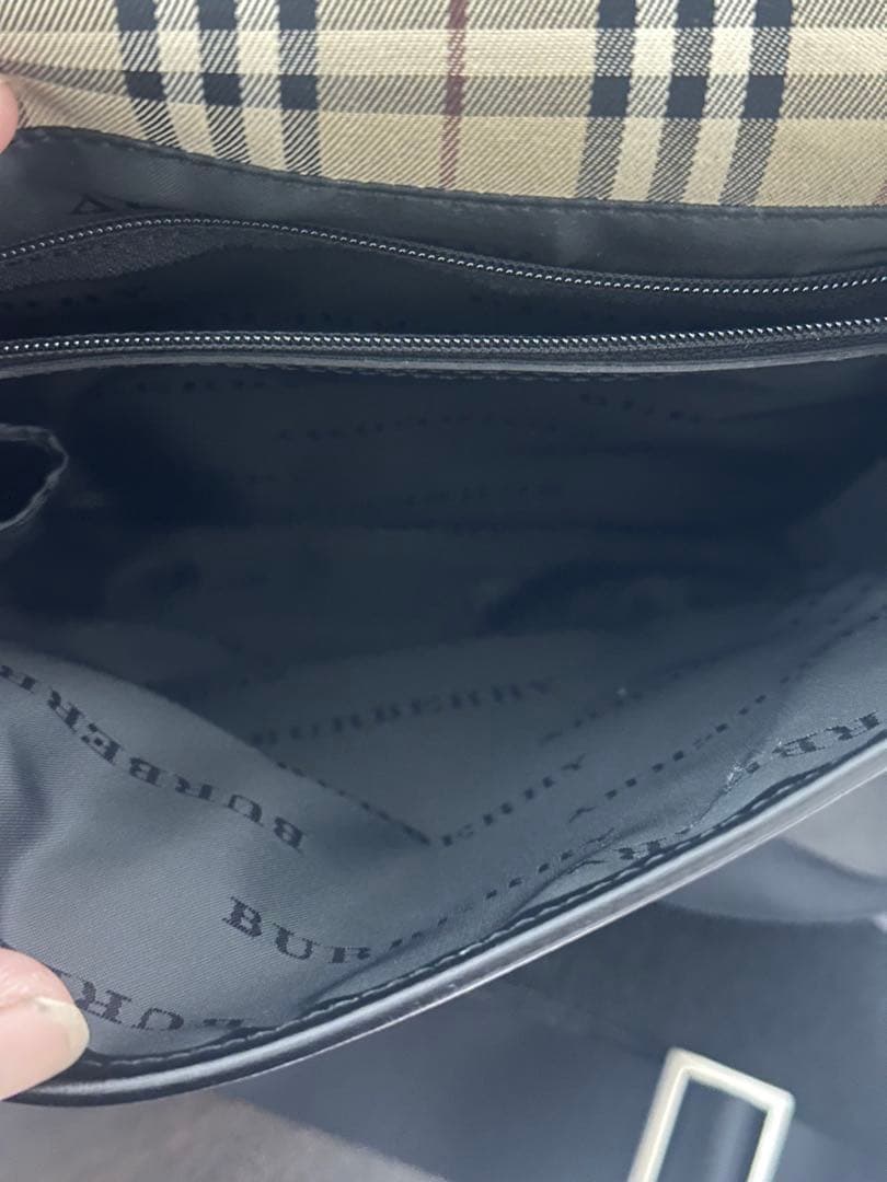 BURBERRY バーバリー ショルダーバッグ ブラック レザー