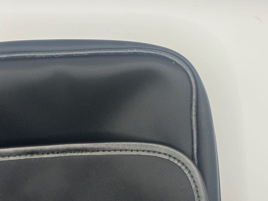 BURBERRY バーバリー ショルダーバッグ ブラック レザー